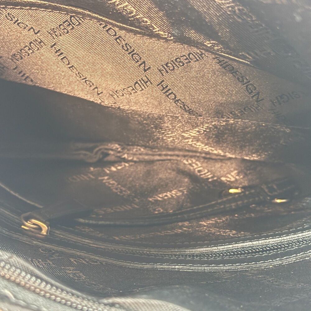 Hidesign | Black Clutch | Genuine Vegetable Tanned Leather | Handcrafted - Picture 5 of 5